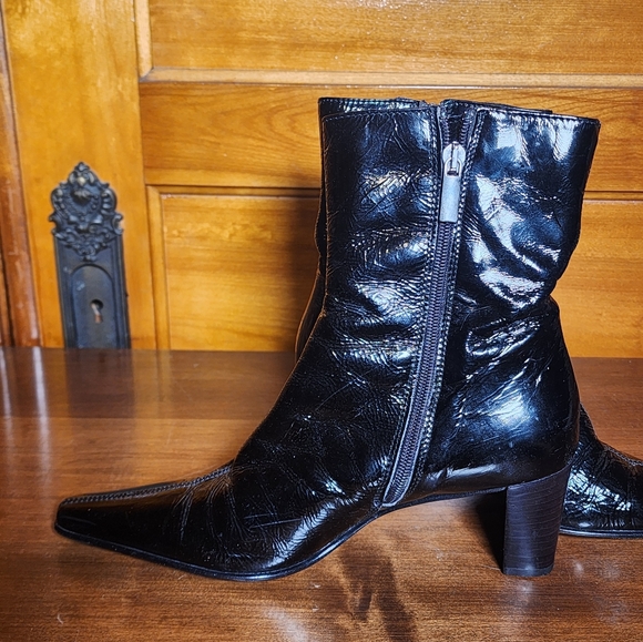 Aquatalia black pointy boots - Picture 5 of 6